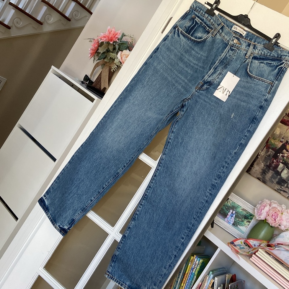 ZARA mid rise relaxed fit jeans blogger favorite